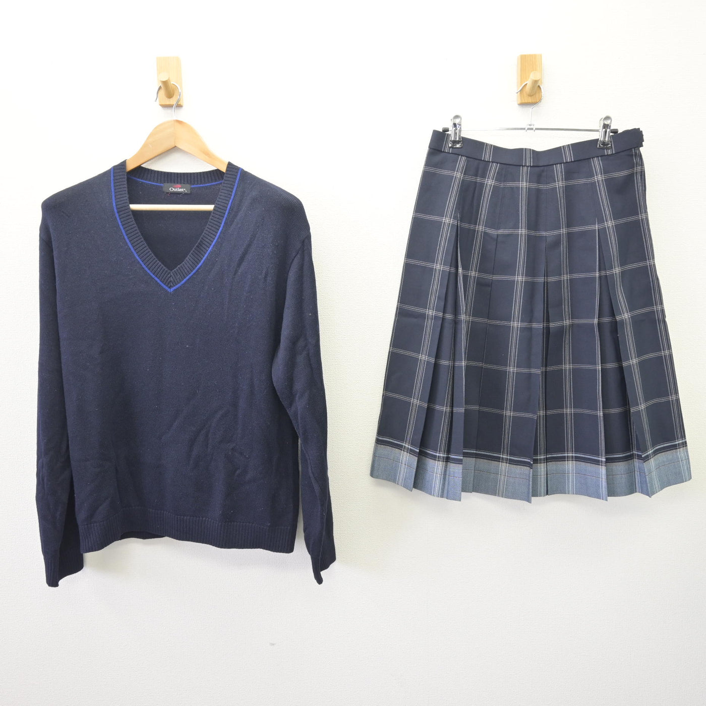 【中古】北海道 北海道旭川永嶺高等学校 女子制服 2点 (ニット・スカート) sf110010
