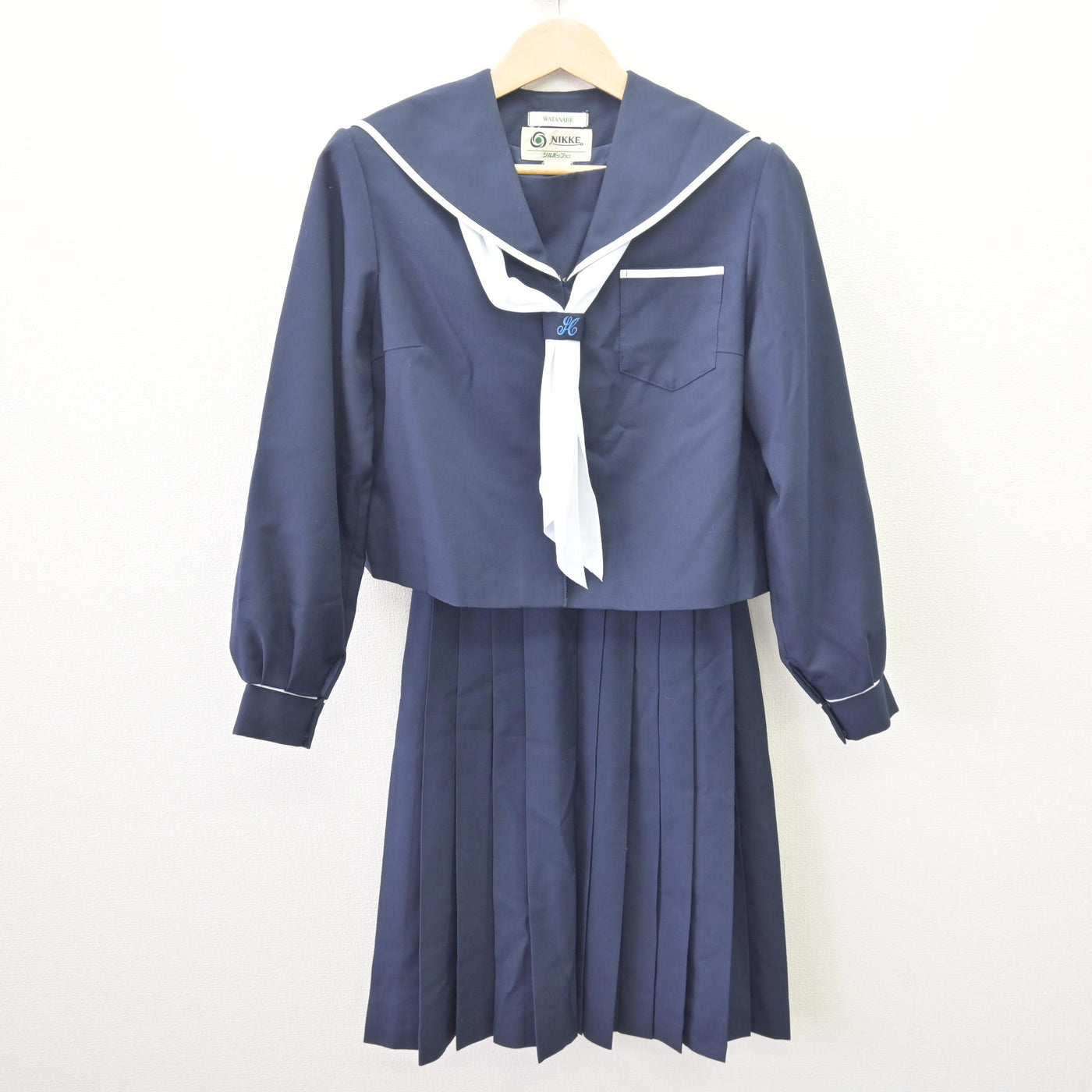 【中古】静岡県 北星中学校 女子制服 3点 (セーラー服・スカート) sf110020