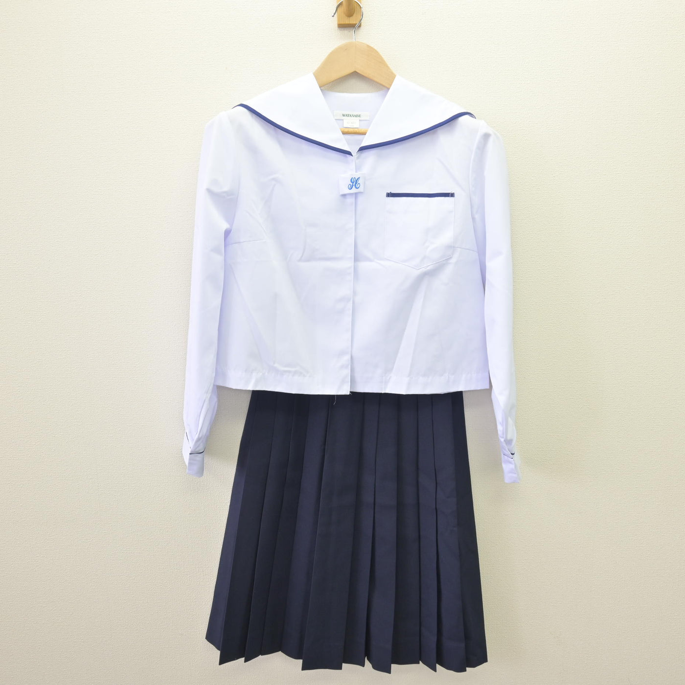 【中古】静岡県 北星中学校 女子制服 2点 (セーラー服・スカート) sf110021