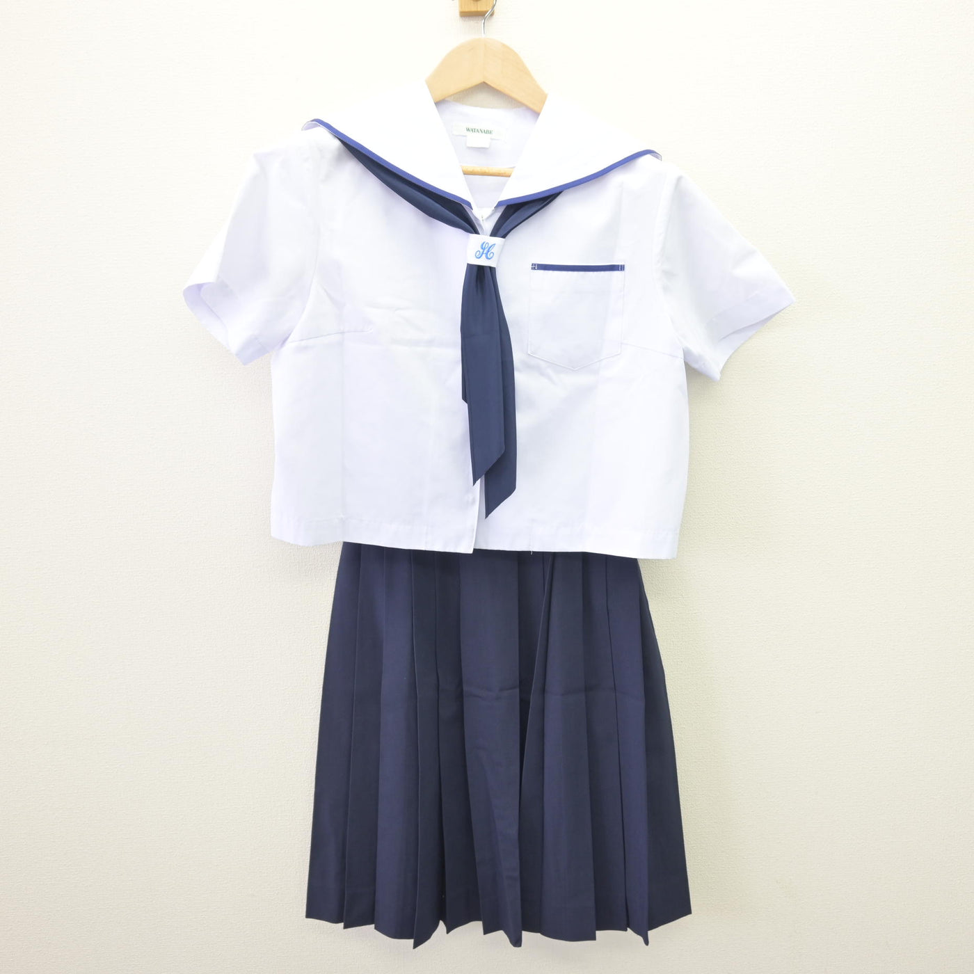【中古】静岡県 北星中学校 女子制服 3点 (セーラー服・スカート) sf110022