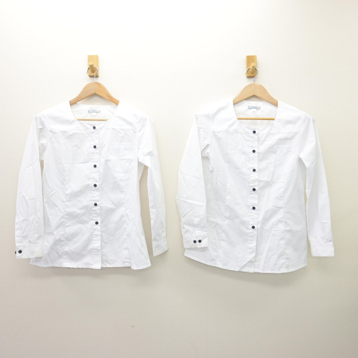 【中古】東京都 板橋有徳高等学校 女子制服 2点 (シャツ) sf110031