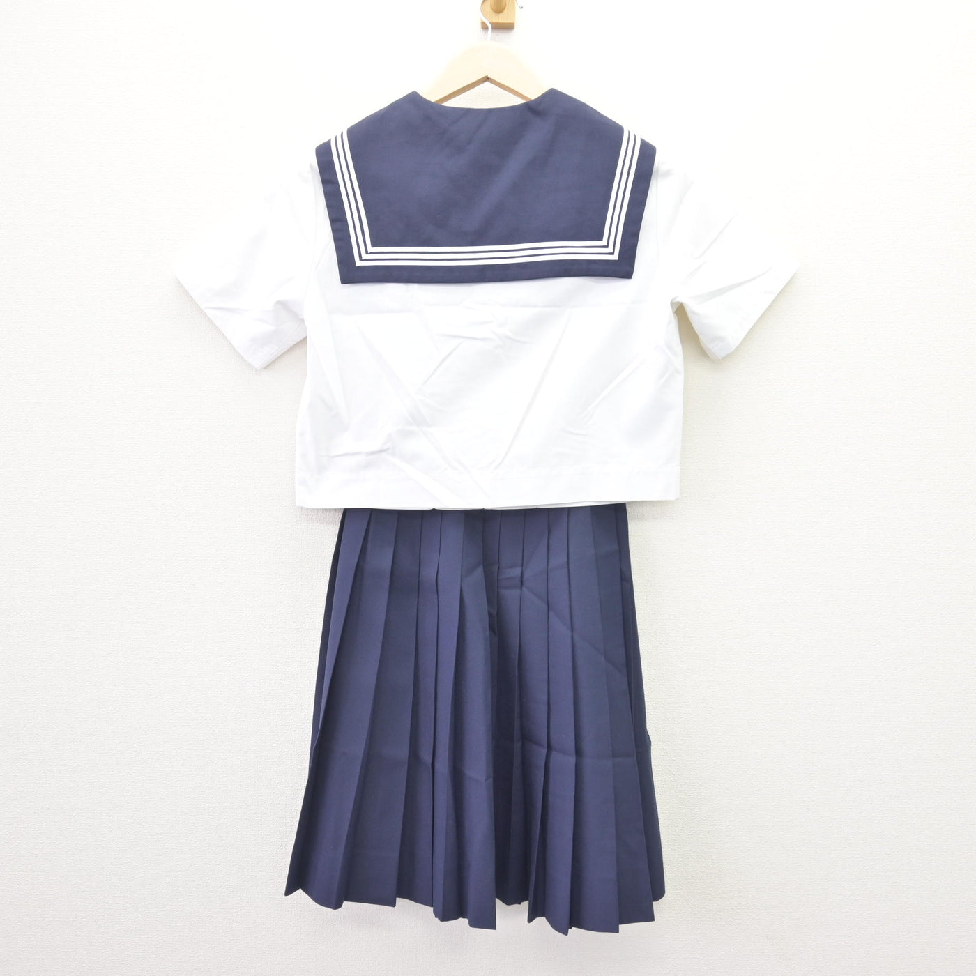 【中古】愛知県 丹陽中学校 女子制服 2点 (セーラー服・スカート) sf110055