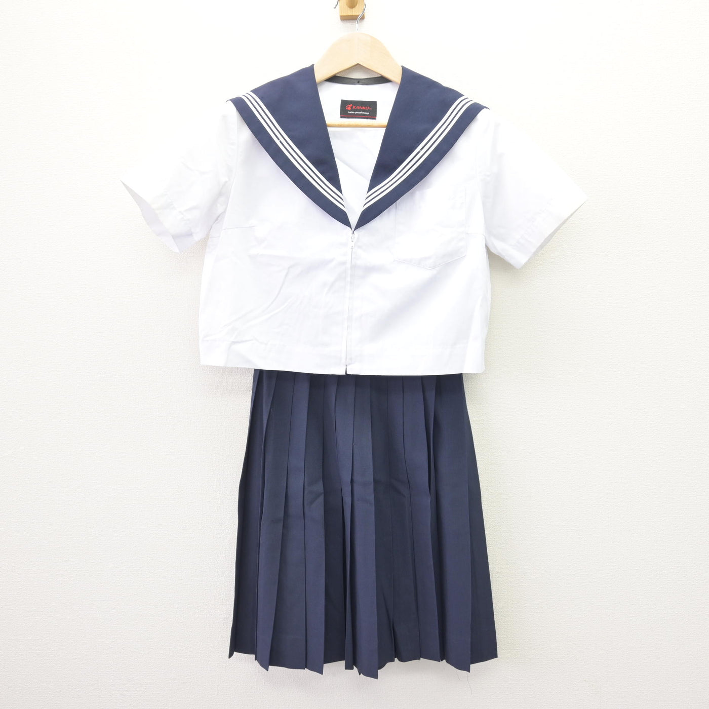 【中古】愛知県 丹陽中学校 女子制服 2点 (セーラー服・スカート) sf110056