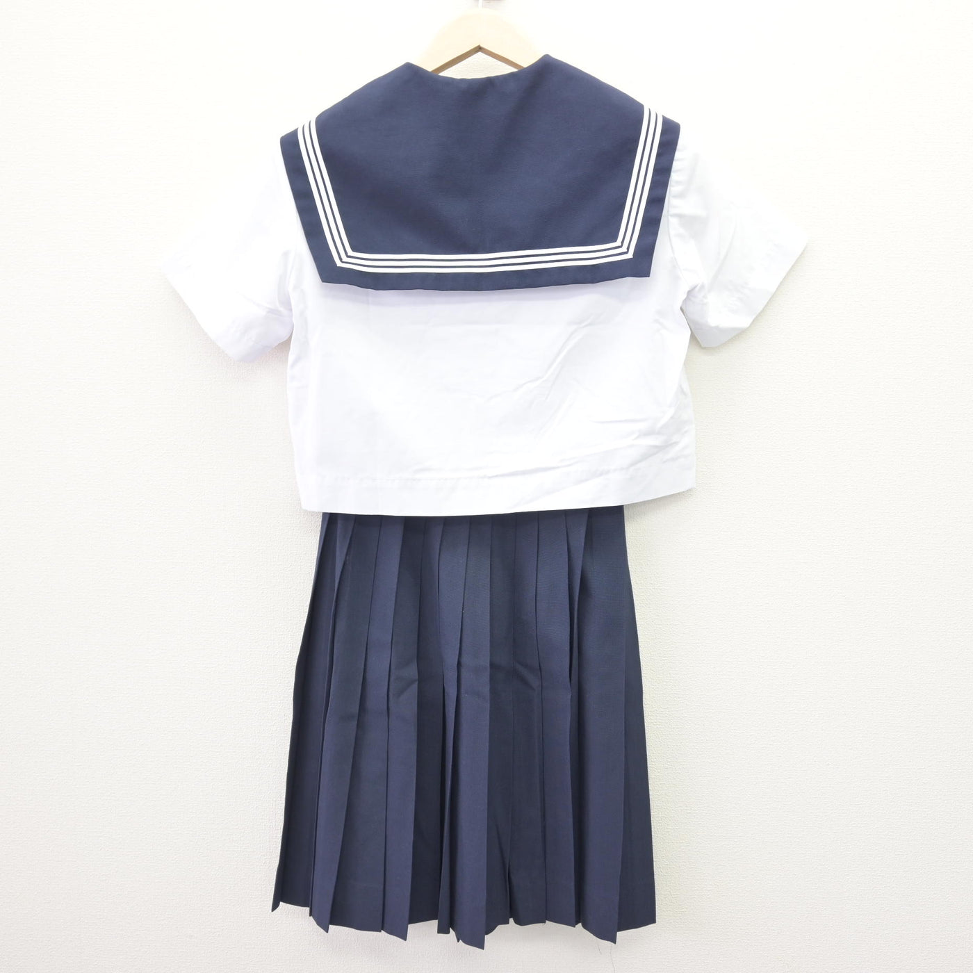 【中古】愛知県 丹陽中学校 女子制服 2点 (セーラー服・スカート) sf110056