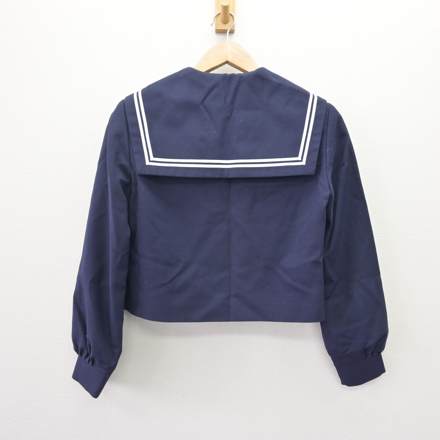 【中古】愛知県 桜丘中学校 女子制服 3点 (セーラー服・スカート) sf110099