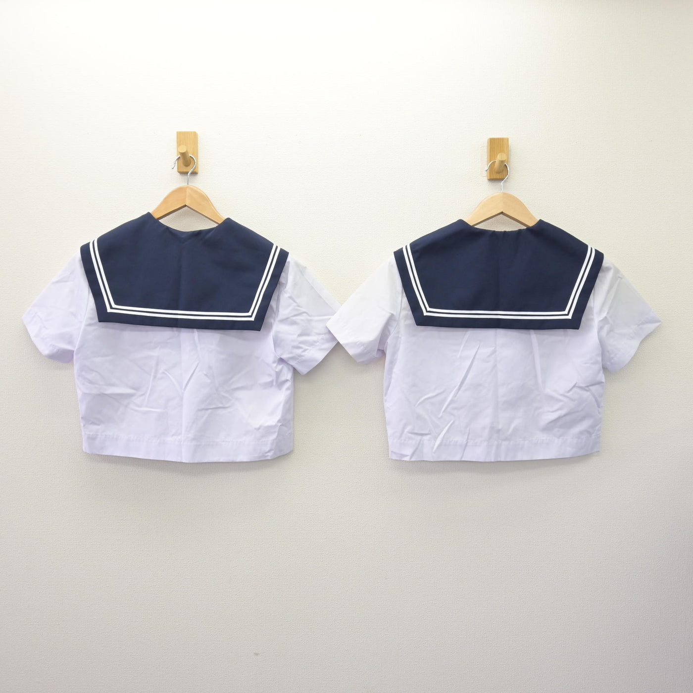 【中古】愛知県 桜丘中学校 女子制服 3点 (セーラー服・スカート) sf110100
