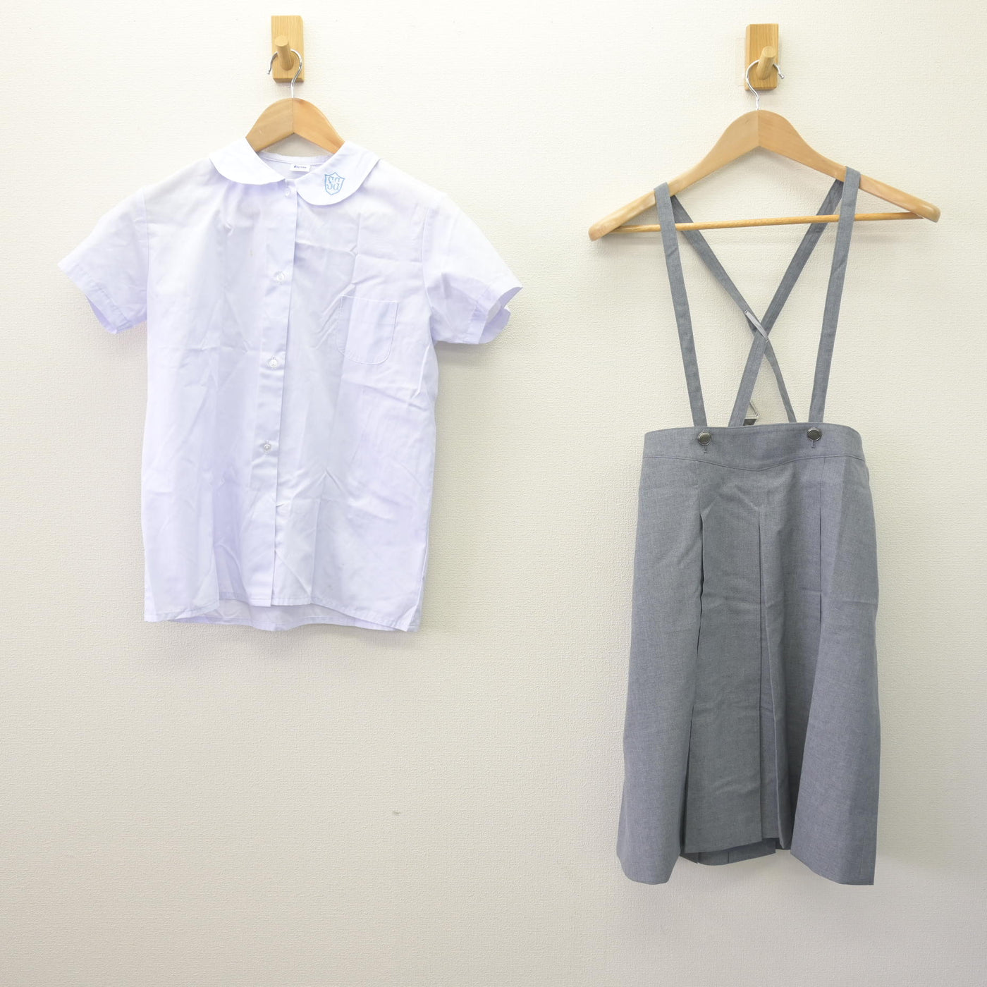 【中古】東京都 サレジアン国際学園目黒星美小学校 女子制服 4点 (シャツ・スカート) sf110115