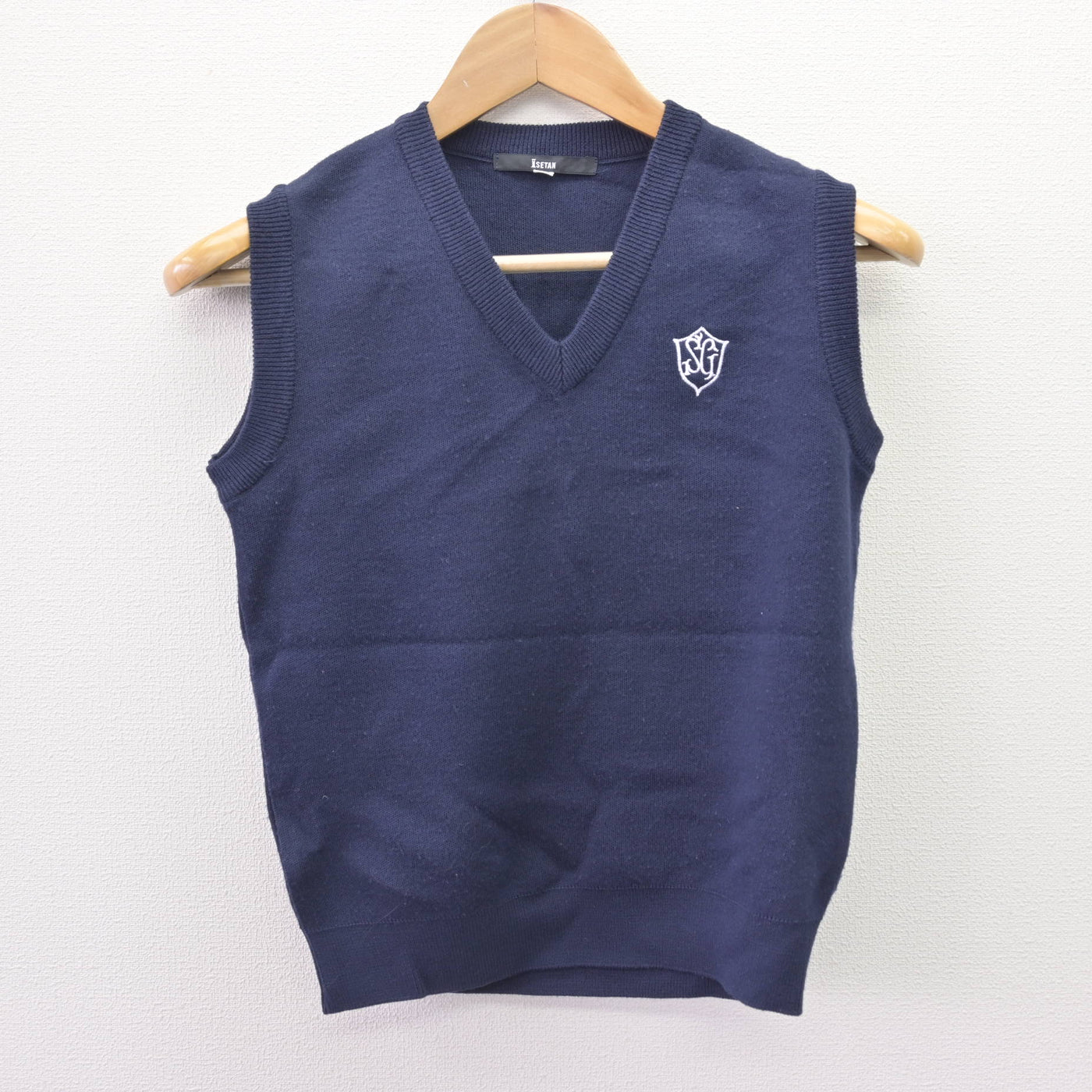 【中古】東京都 サレジアン国際学園目黒星美小学校 女子制服 2点 (ニットベスト・シャツ) sf110116