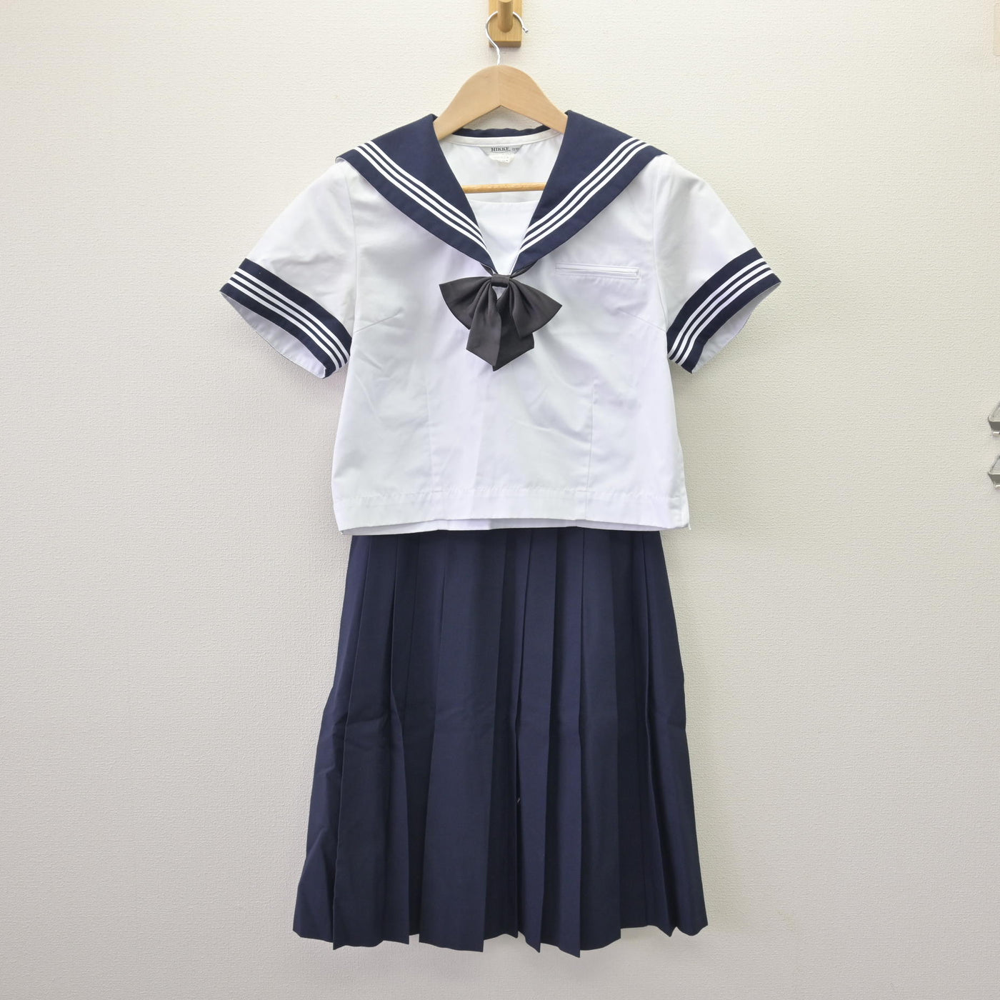 【中古】埼玉県 松山女子高等学校 女子制服 3点 (セーラー服・スカート) sf110120