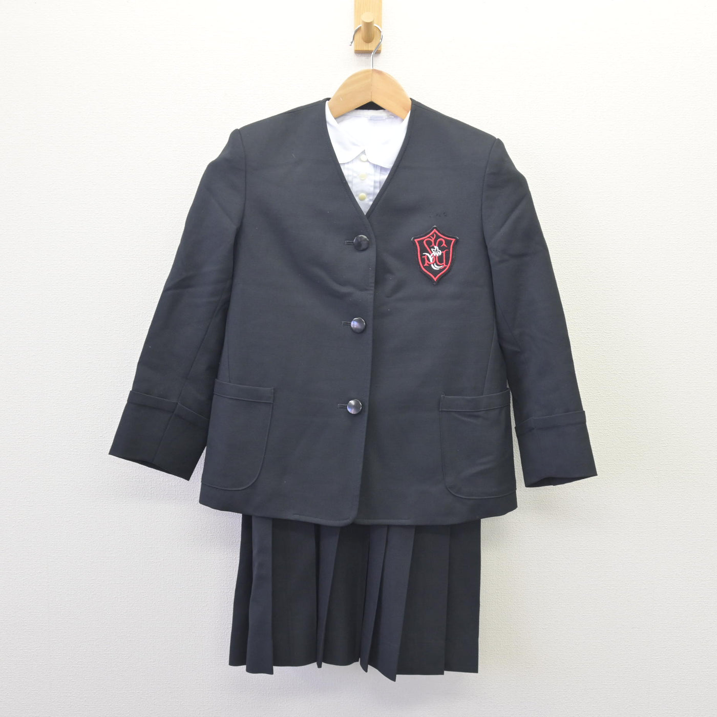 【中古】東京都 サレジアン国際学園目黒星美小学校 女子制服 4点 (ブレザー・シャツ・ジャンパースカート) sf110123