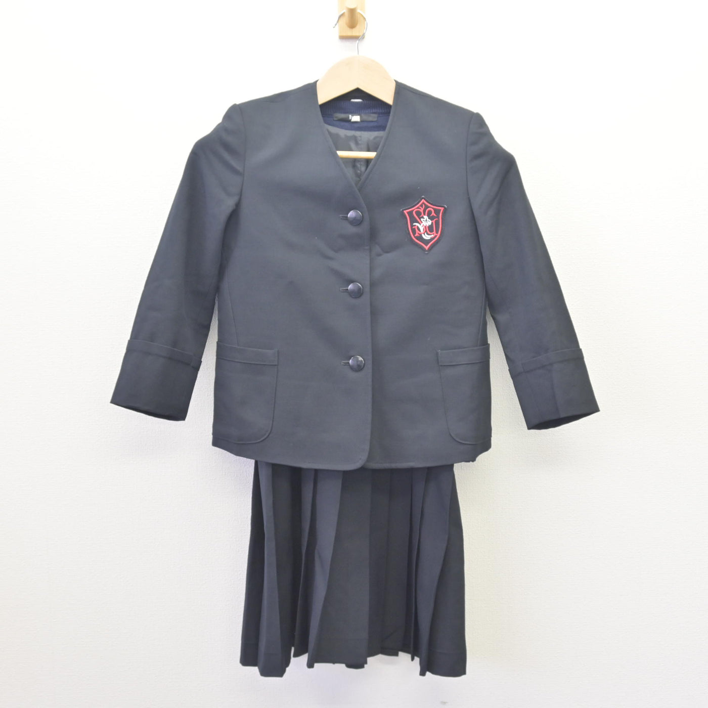 【中古】東京都 サレジアン国際学園目黒星美小学校 女子制服 3点 (ブレザー・ニット・ジャンパースカート) sf110125