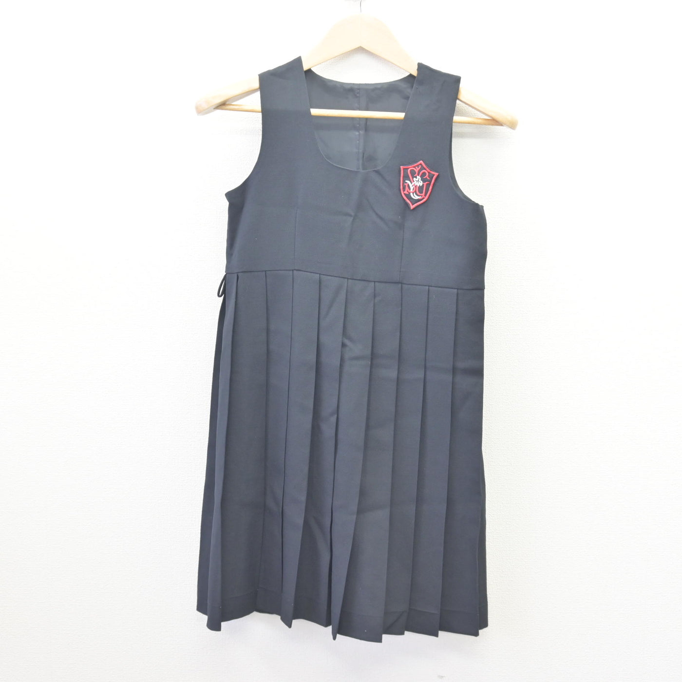 【中古】東京都 サレジアン国際学園目黒星美小学校 女子制服 3点 (ブレザー・ニット・ジャンパースカート) sf110125