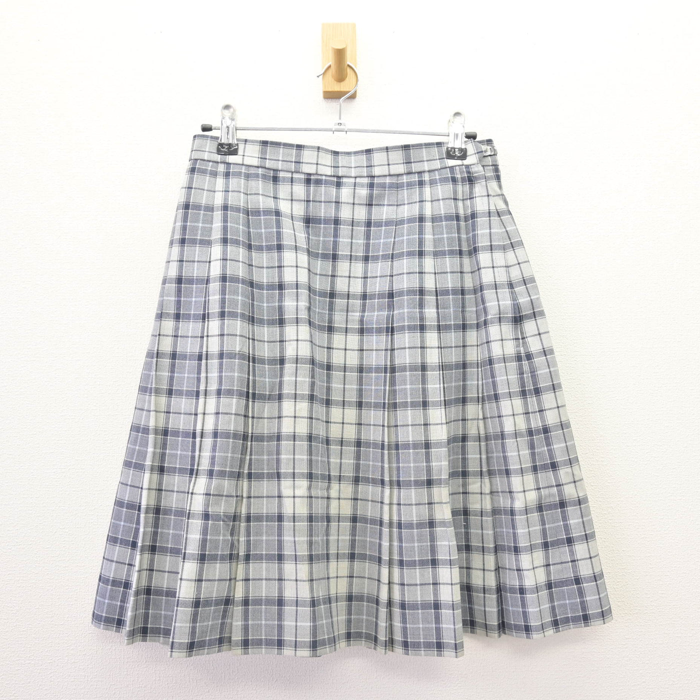 【中古】東京都 錦城高等学校 女子制服 2点 (ニットベスト・スカート) sf110153