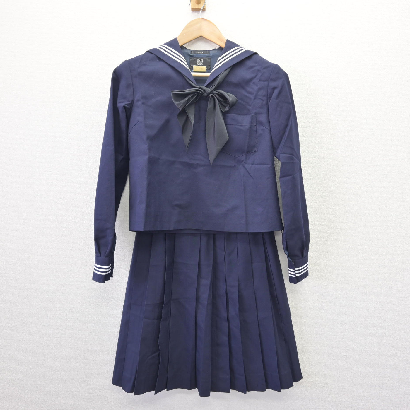 【中古】東京都 実践女子学園高等学校 女子制服 4点 (セーラー服・スカート) sf110159
