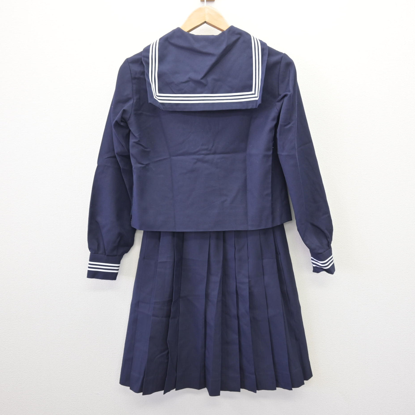 【中古】東京都 実践女子学園高等学校 女子制服 4点 (セーラー服・スカート) sf110159