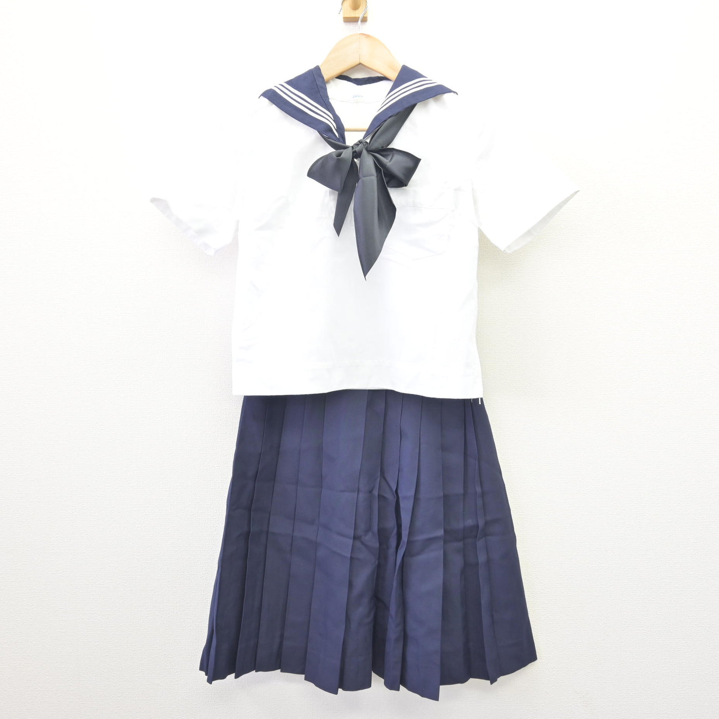 【中古】東京都 実践女子学園高等学校 女子制服 3点 (セーラー服・スカート) sf110161