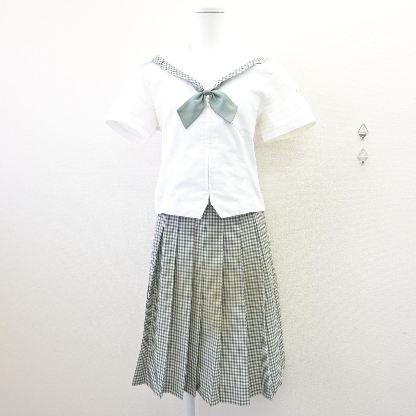 【中古】福島県 須賀川桐陽高等学校 女子制服 3点 (セーラー服・スカート) sf110169
