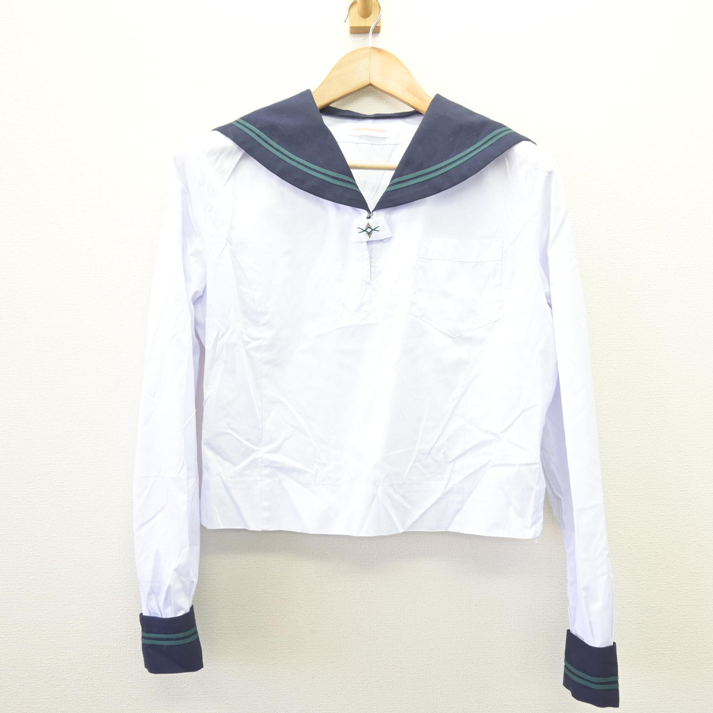 【中古】東京都 二松學舍大学附属高等学校 女子制服 2点 (セーラー服・スカート) sf110174