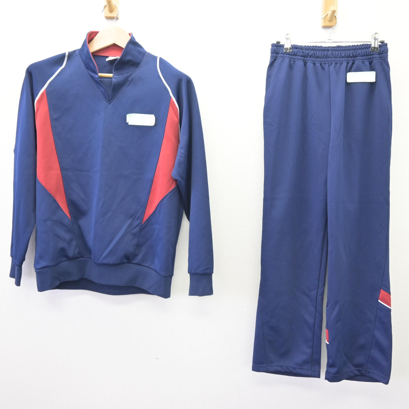 【中古】広島県 広島井口高等学校 女子制服 2点 (ジャージ 上・ジャージ 下) sf110180