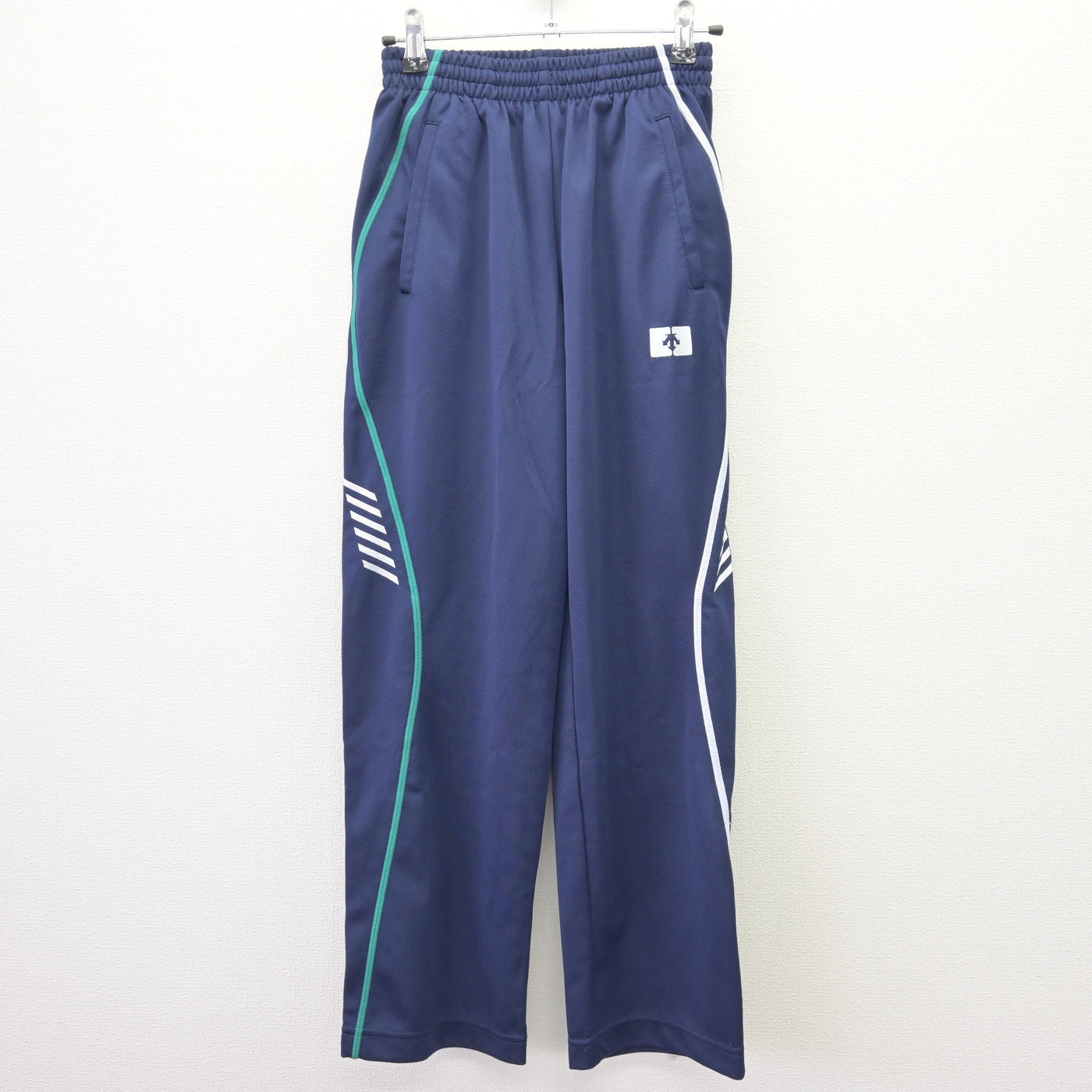 【中古】北海道 札幌手稲高等学校 女子制服 3点 (ジャージ 上・体操服 上・ジャージ 下) sf110193