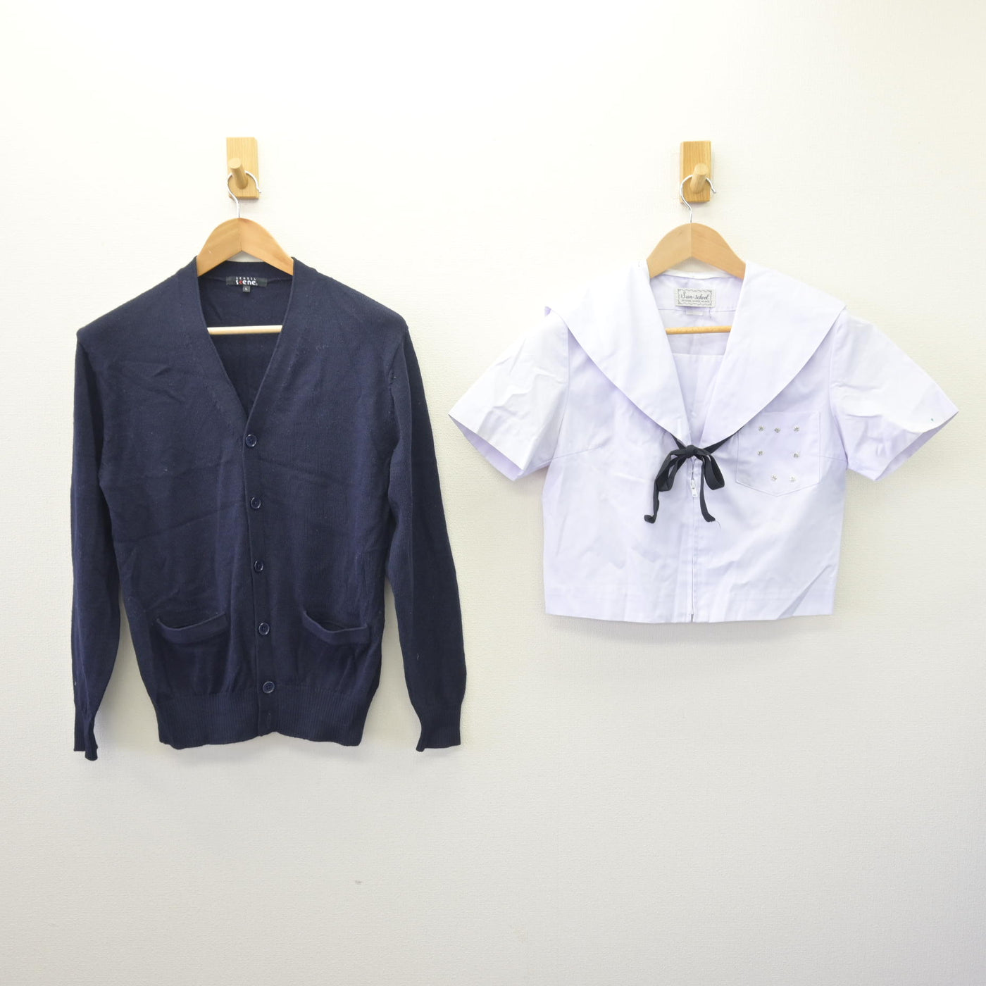 【中古】愛知県 明豊中学校/旧制服 女子制服 3点 (ニット・セーラー服) sf110217