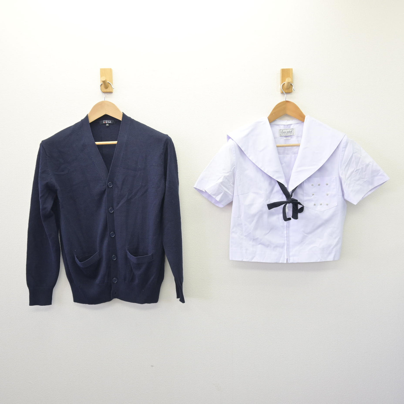 【中古】愛知県 明豊中学校/旧制服 女子制服 3点 (ニット・セーラー服) sf110218