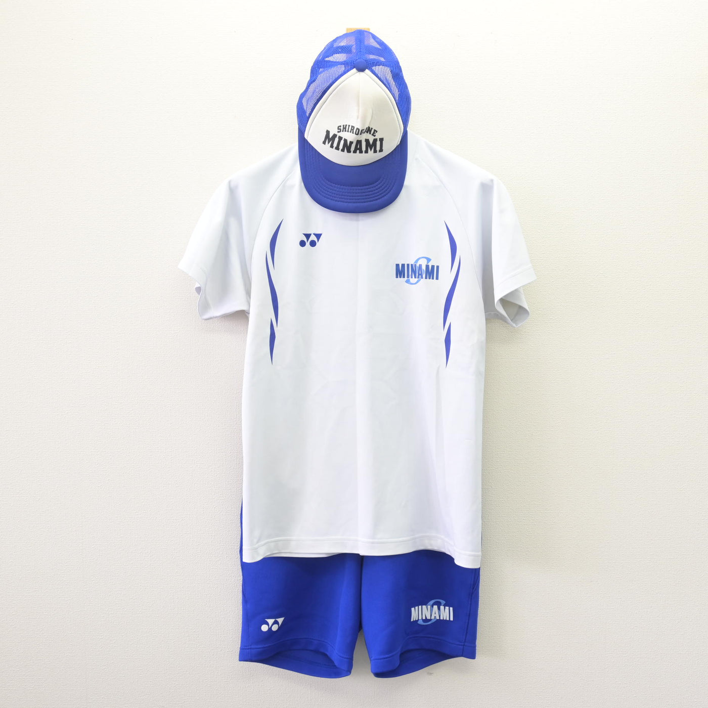 【中古】青森県 白銀南中学校 女子制服 3点 (体操服 上・体操服 下) sf110239