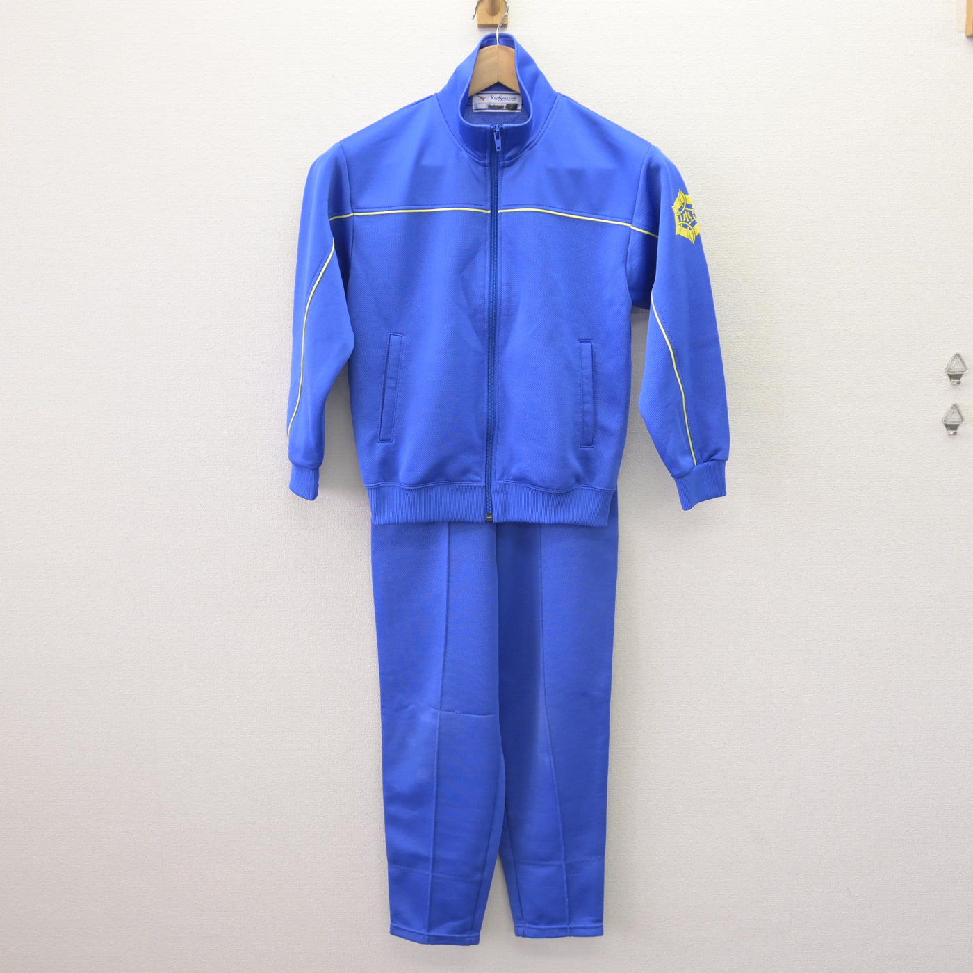 【中古】青森県 白銀南小学校 女子制服 2点 (ジャージ 上・ジャージ 下) sf110241