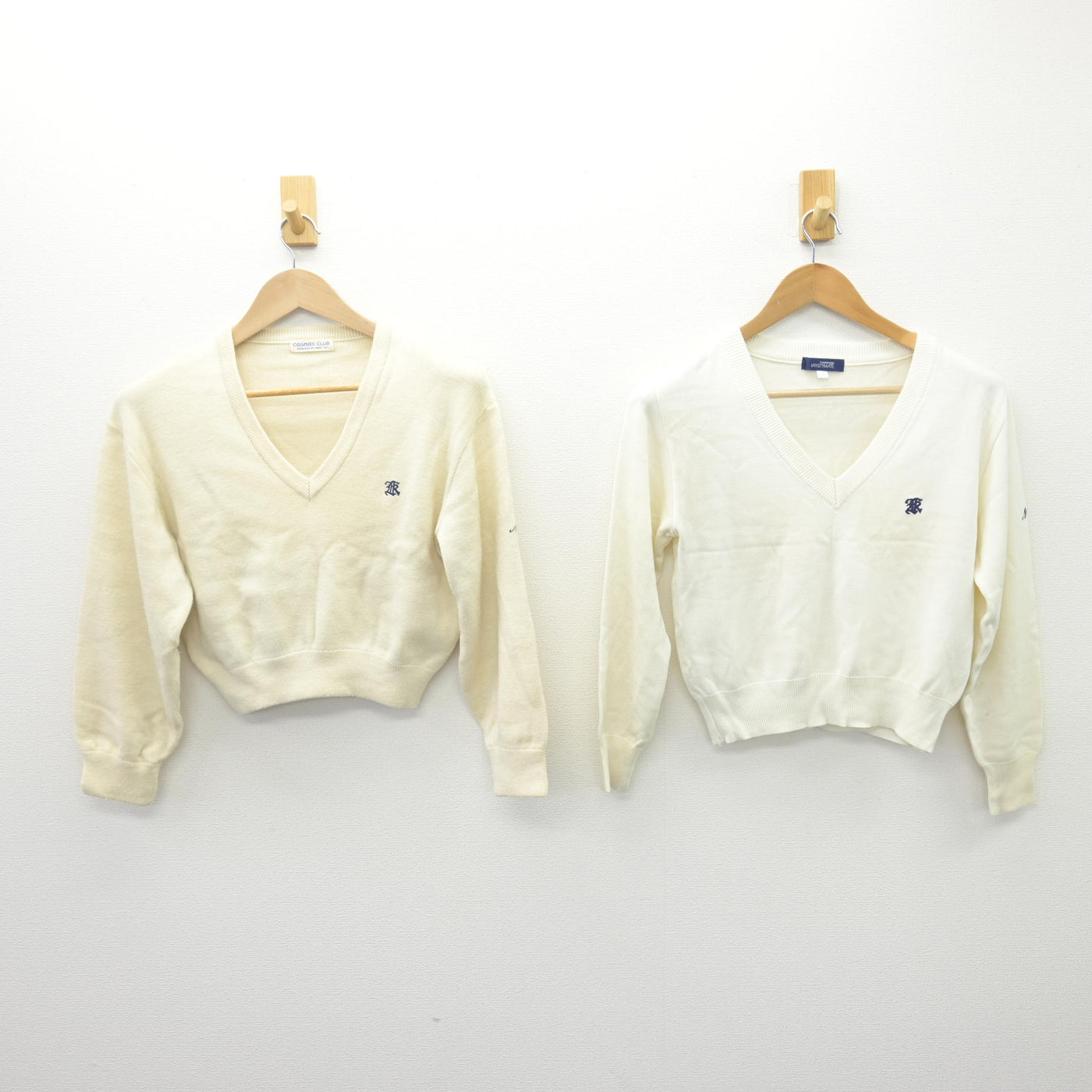 【中古】東京都 國學院大学久我山中学校 女子制服 2点 (ニット・ニット) sf110269