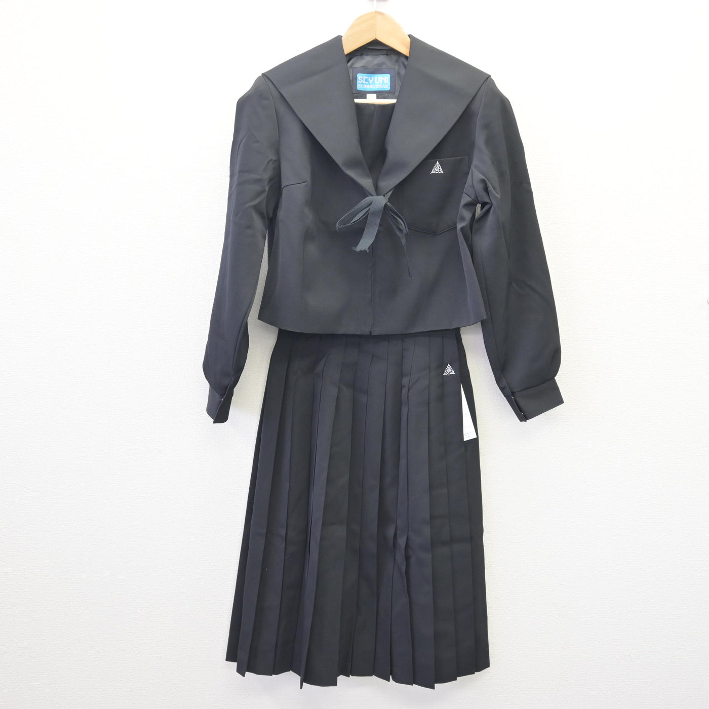 【中古】三重県 長島中学校 女子制服 3点 (セーラー服・スカート) sf110323