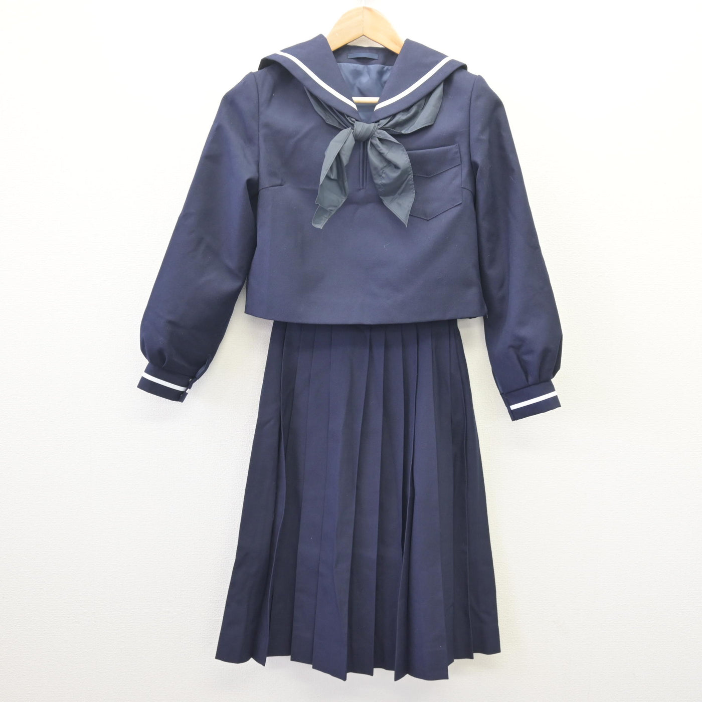 【中古】北海道 北星学園女子中学校 女子制服 3点 (セーラー服・スカート) sf110324