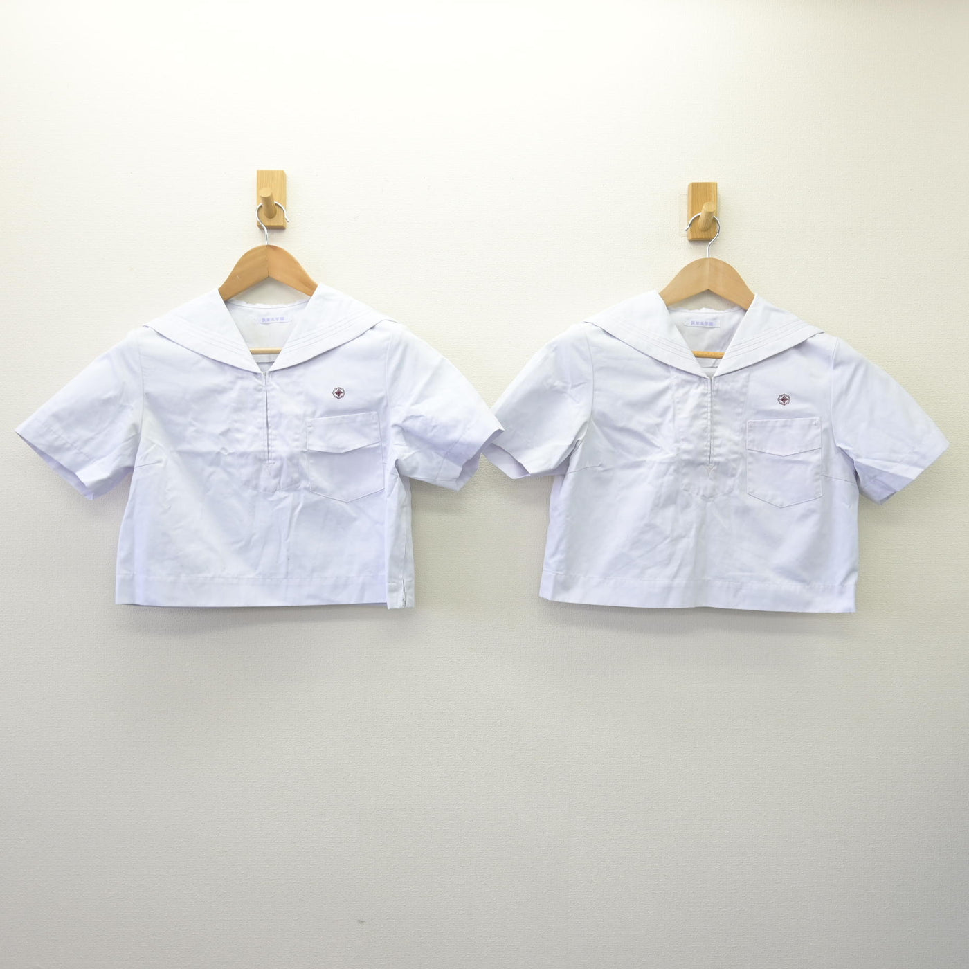 【中古】福岡県 筑紫女学園高等学校 女子制服 3点 (セーラー服・スカート) sf110333