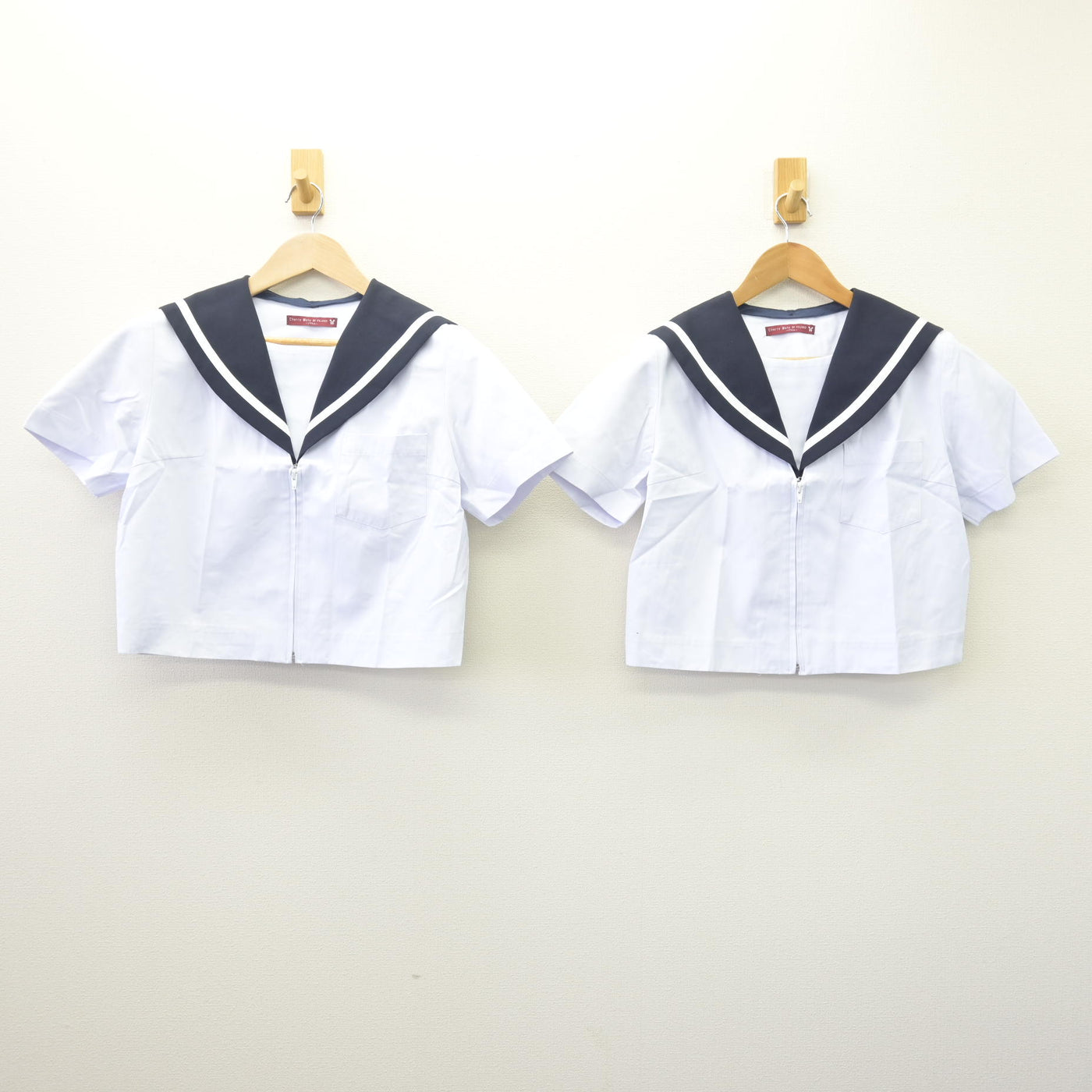 【中古】愛知県 楠中学校 女子制服 3点 (セーラー服・スカート) sf110338