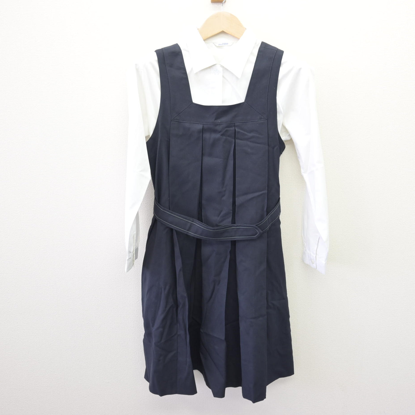 【中古】京都府 京都聖母学院中学校・高等学校 女子制服 3点 (ニット・シャツ・ジャンパースカート) sf110343