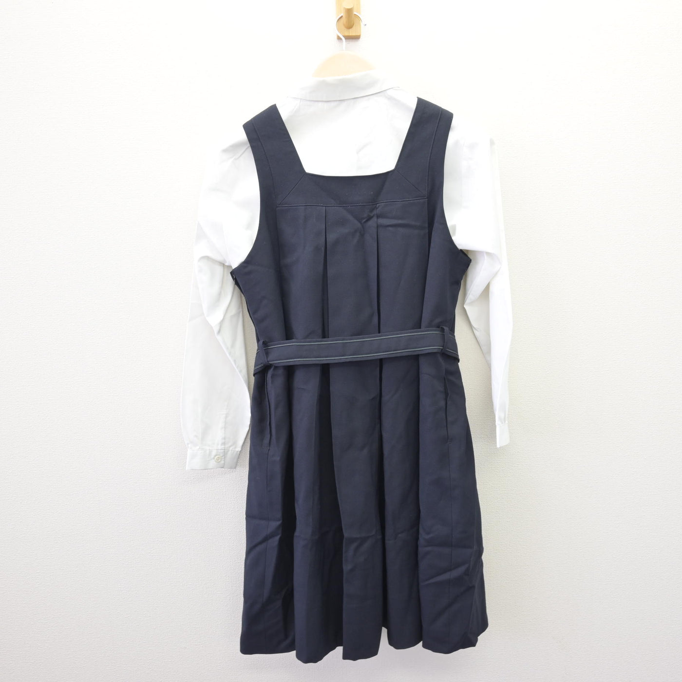【中古】京都府 京都聖母学院中学校・高等学校 女子制服 3点 (ニット・シャツ・ジャンパースカート) sf110343