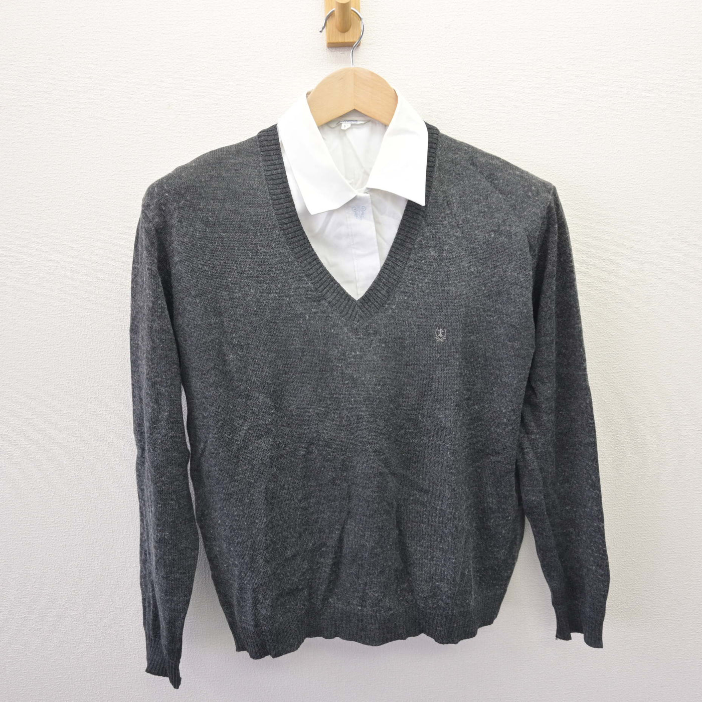 【中古】京都府 京都聖母学院中学校・高等学校 女子制服 3点 (ニット・シャツ) sf110359