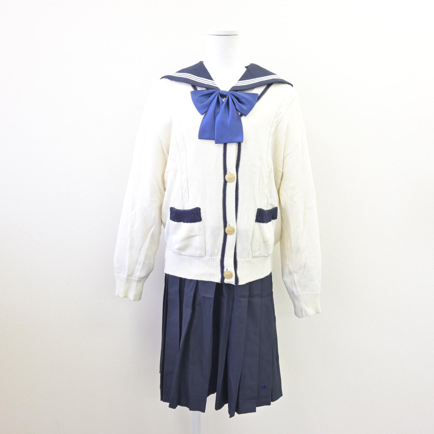 【中古】福岡県 博多女子高等学校 女子制服 4点 (ニット・セーラー服・ジャンパースカート) sf110366