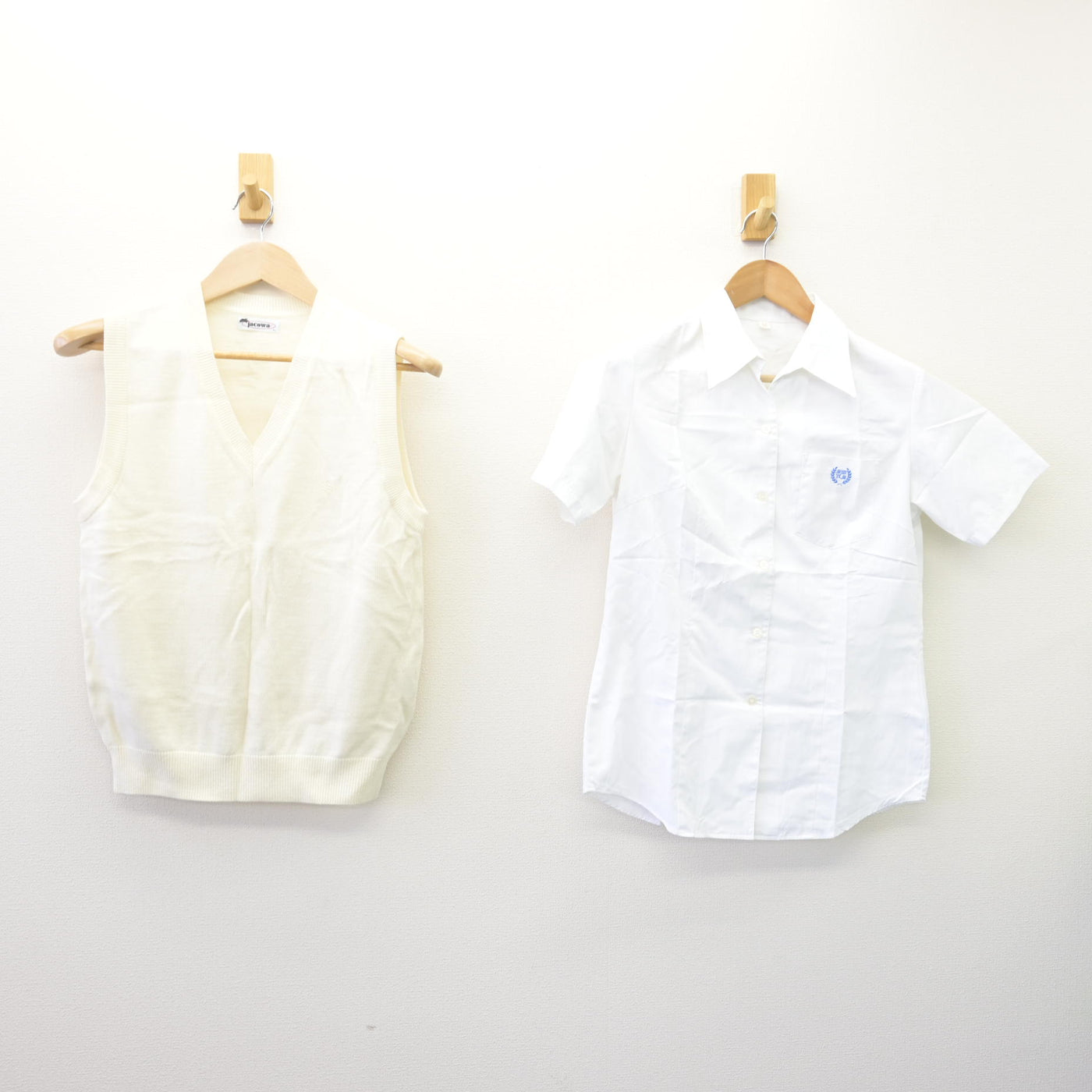 中古】東京都 昭和女子大学附属昭和高等学校 女子制服 2点