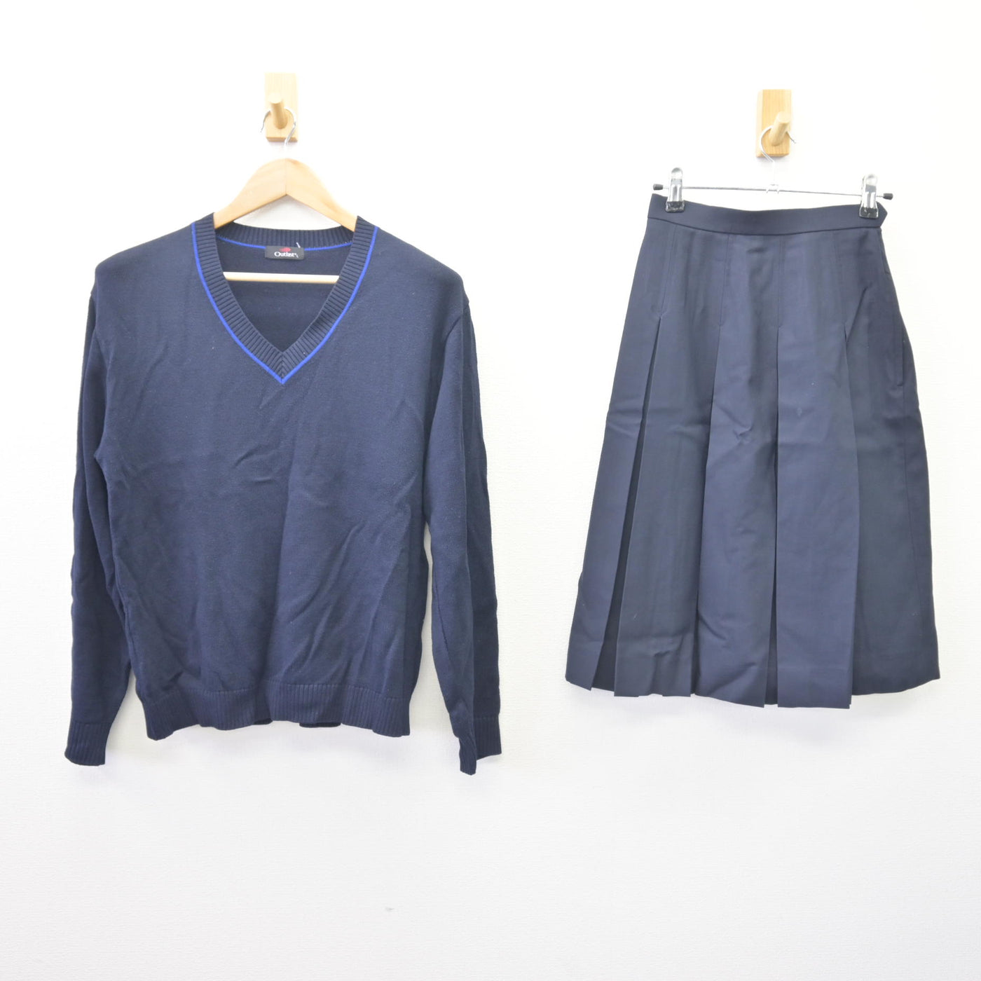 【中古】北海道 北海道旭川永嶺高等学校 女子制服 4点 (ブレザー・ニット・スカート) sf110388