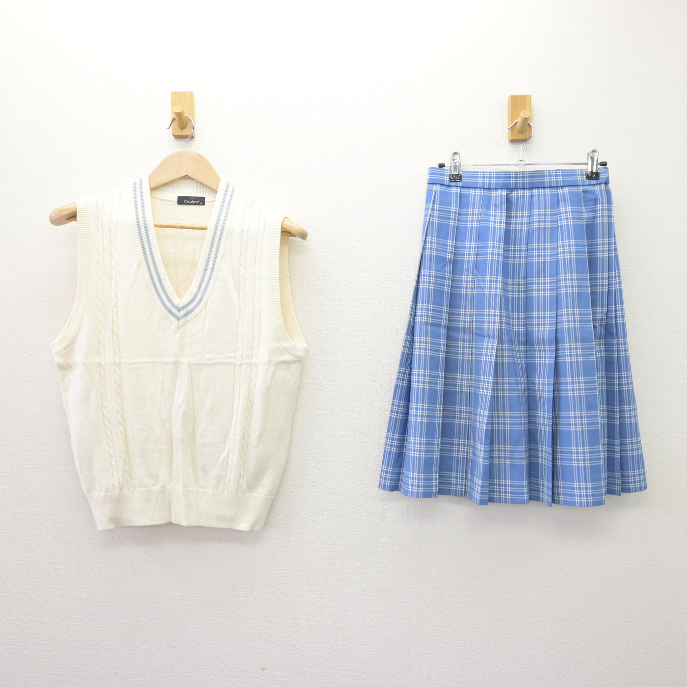 【中古】北海道 札幌東商業高等学校 女子制服 2点 (ニットベスト・スカート) sf110434