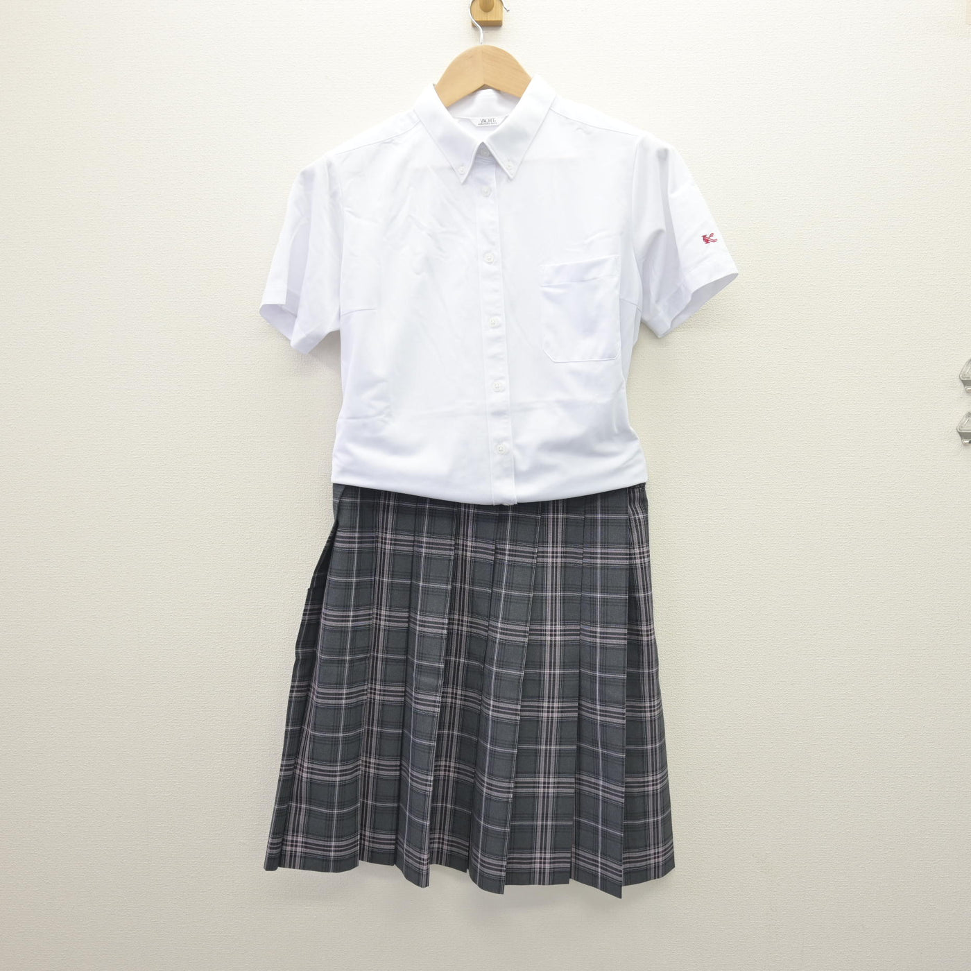 【中古】兵庫県 育英高等学校 女子制服 3点 (シャツ・スカート) sf110503