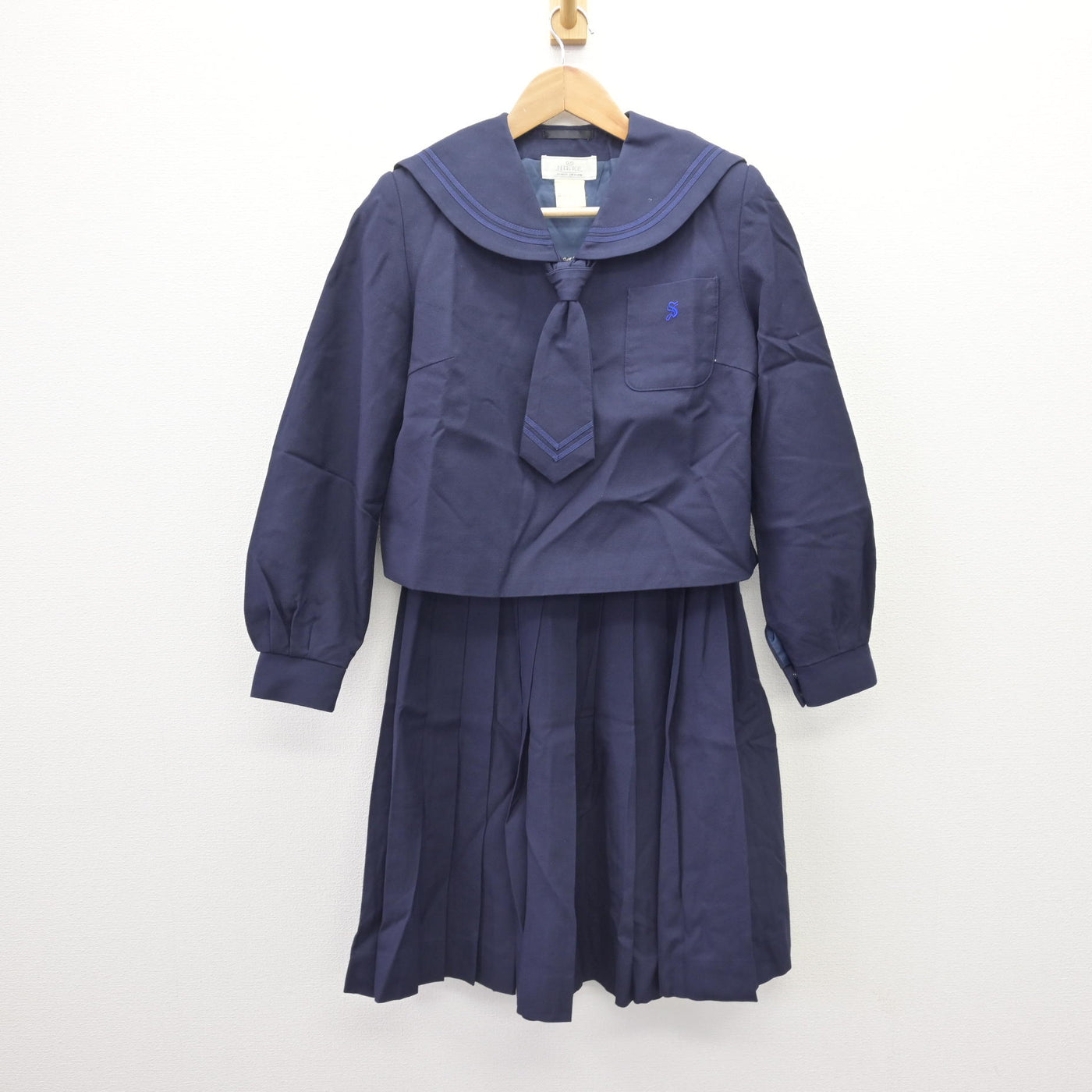 【中古】北海道 北海道札幌真栄高等学校 女子制服 3点 (セーラー服・スカート) sf110523
