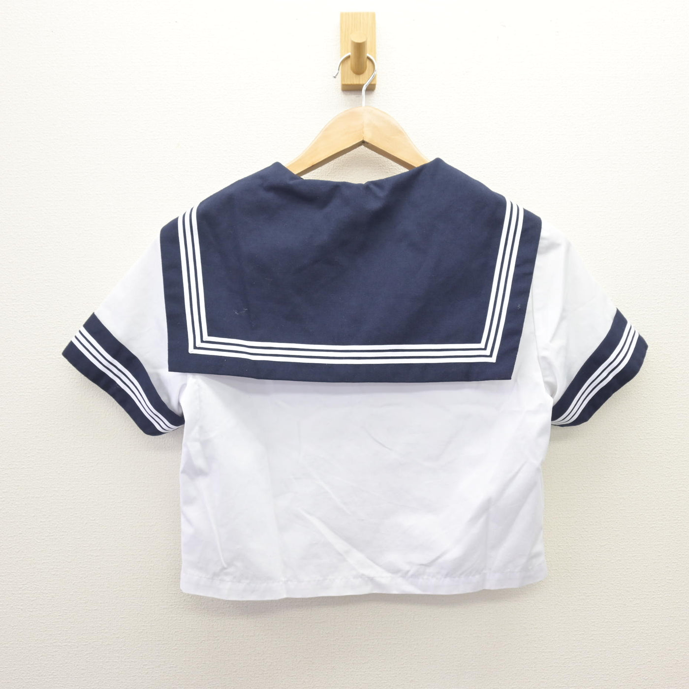 【中古】埼玉県 美原中学校 女子制服 2点 (セーラー服・スカート) sf110527
