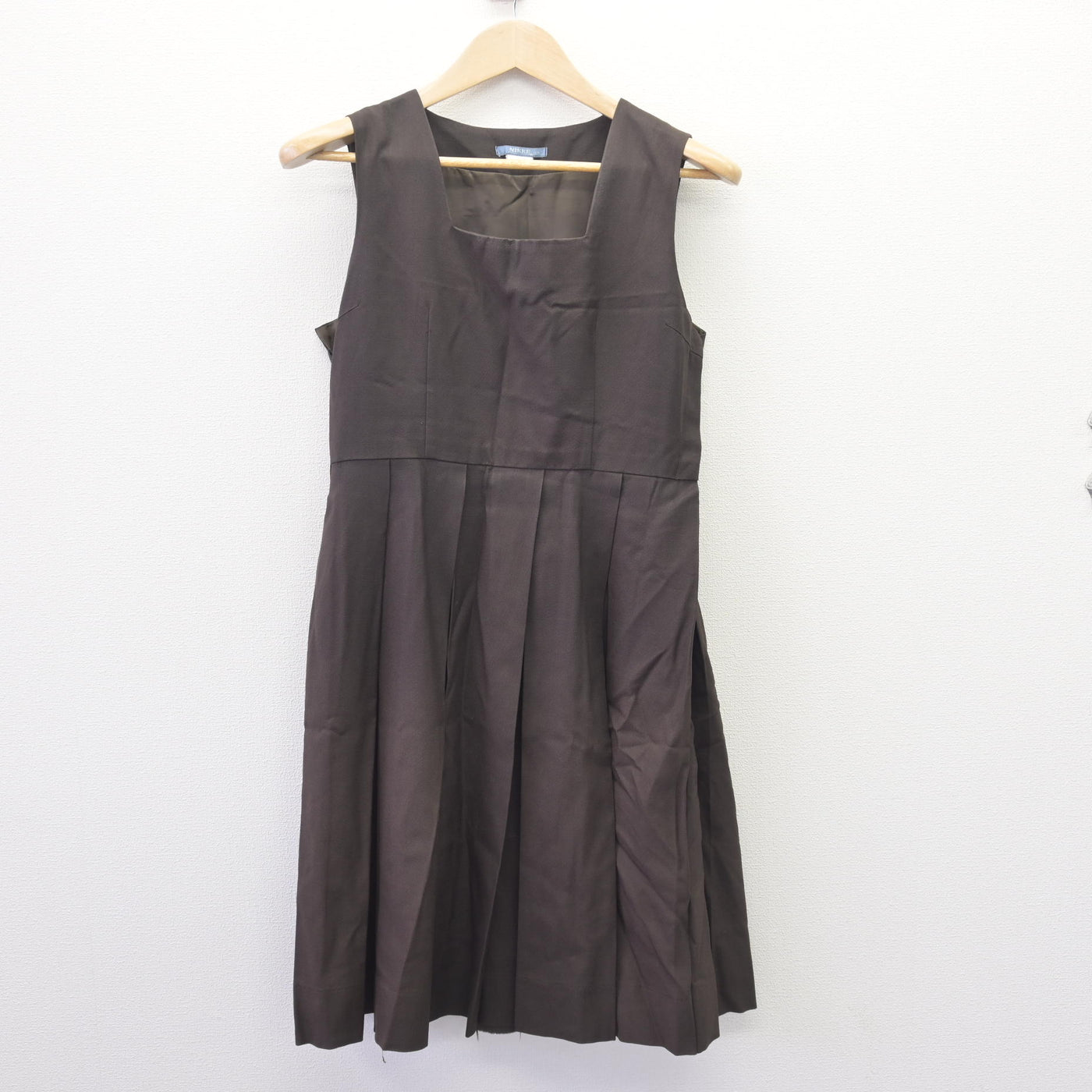 【中古】三重県 四日市商業高等学校/旧制服 女子制服 4点 (ブレザー・ブラウス・ジャンパースカート) sf110537