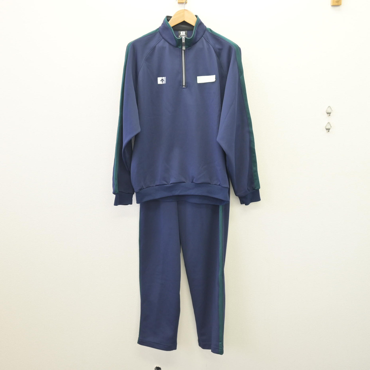 【中古】三重県 四日市中央工業高等学校 男子制服 2点 (ジャージ 上・ジャージ 下) sf110542