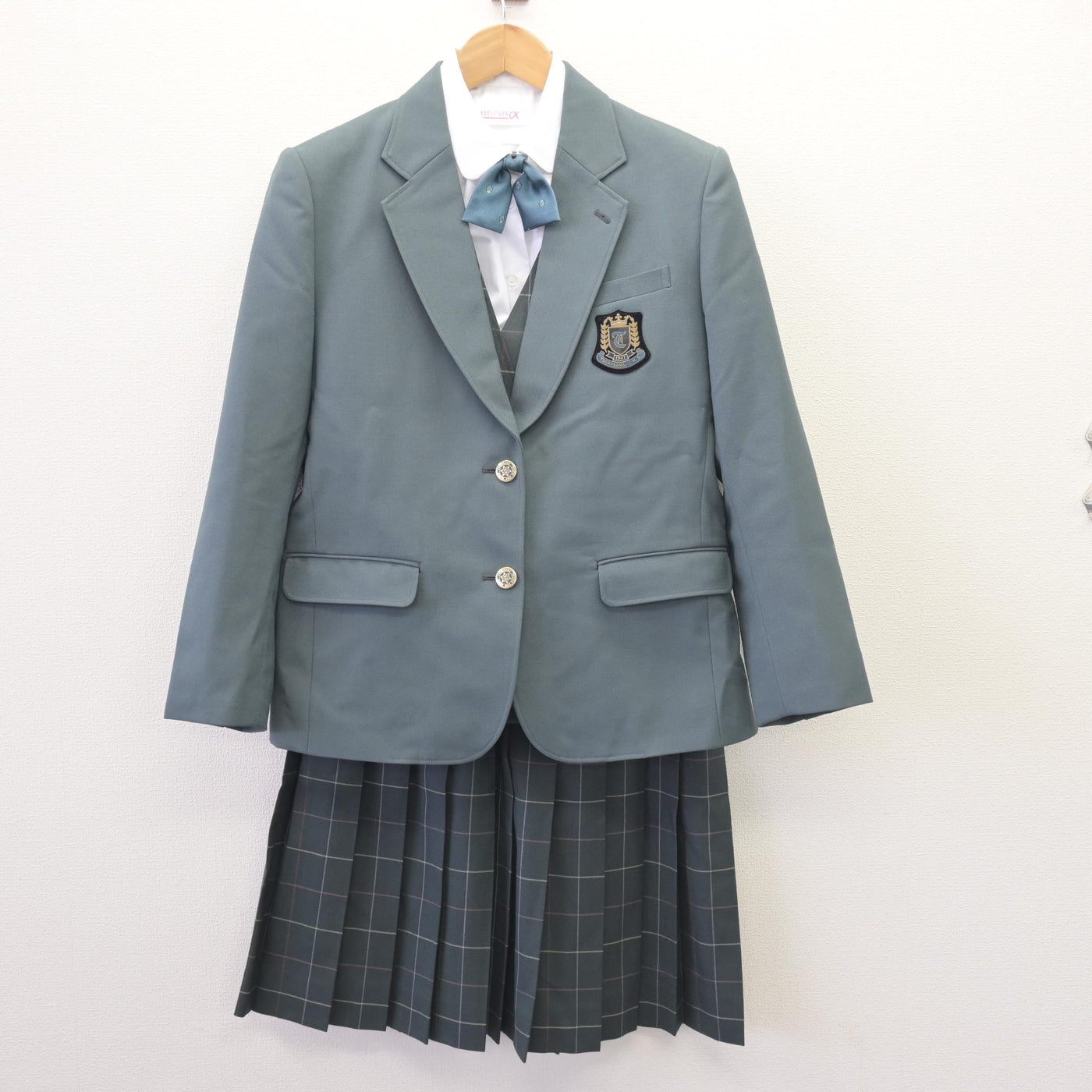 【中古】北海道 月寒中学校 女子制服 5点 (ブレザー・ベスト・シャツ・スカート) sf110544