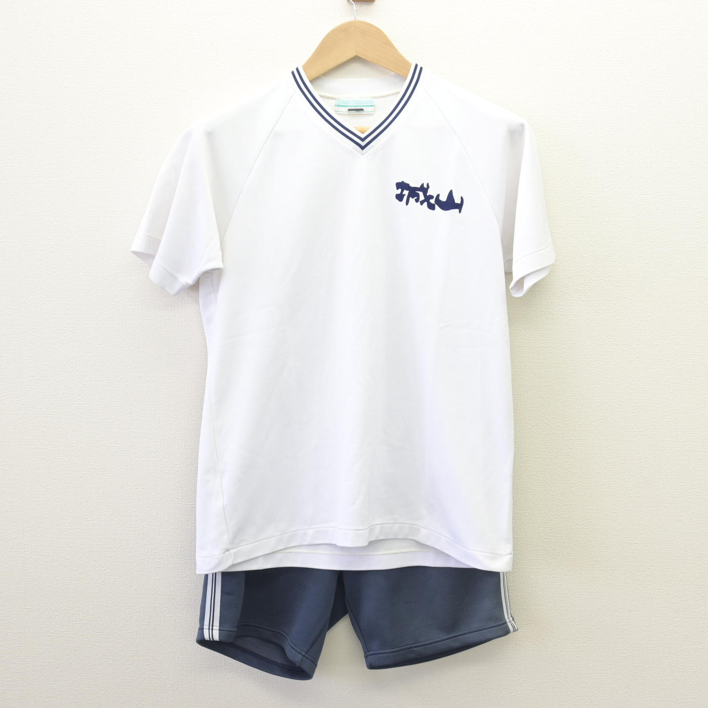【中古】愛知県 城山中学校 女子制服 2点 (体操服 上・体操服 下) sf110557