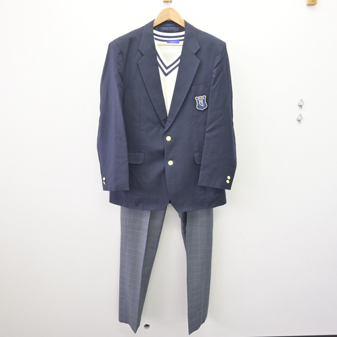 中古】奈良県 奈良大学附属高等学校 男子制服 3点 (ブレザー・ニット