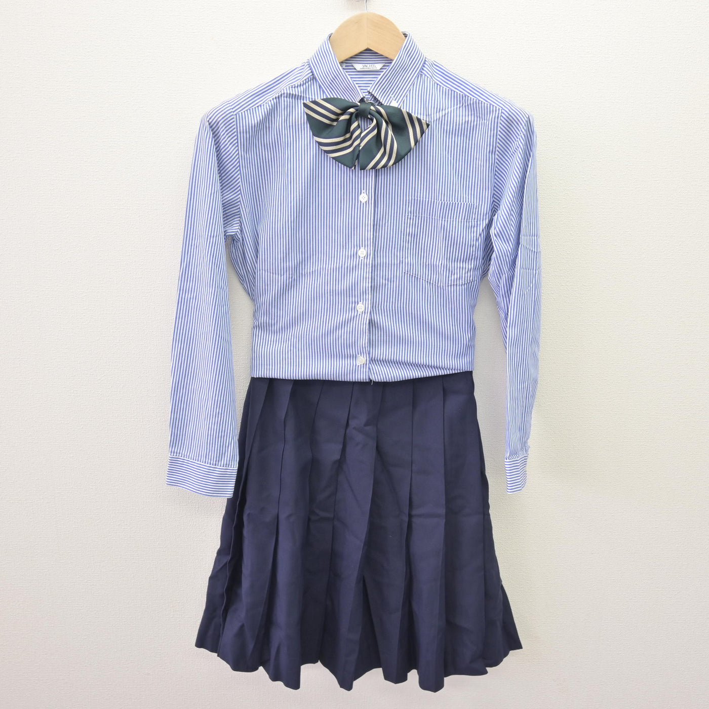 【中古】青森県 青森商業高等学校 女子制服 5点 (ブレザー・ベスト・シャツ・スカート) sf110575
