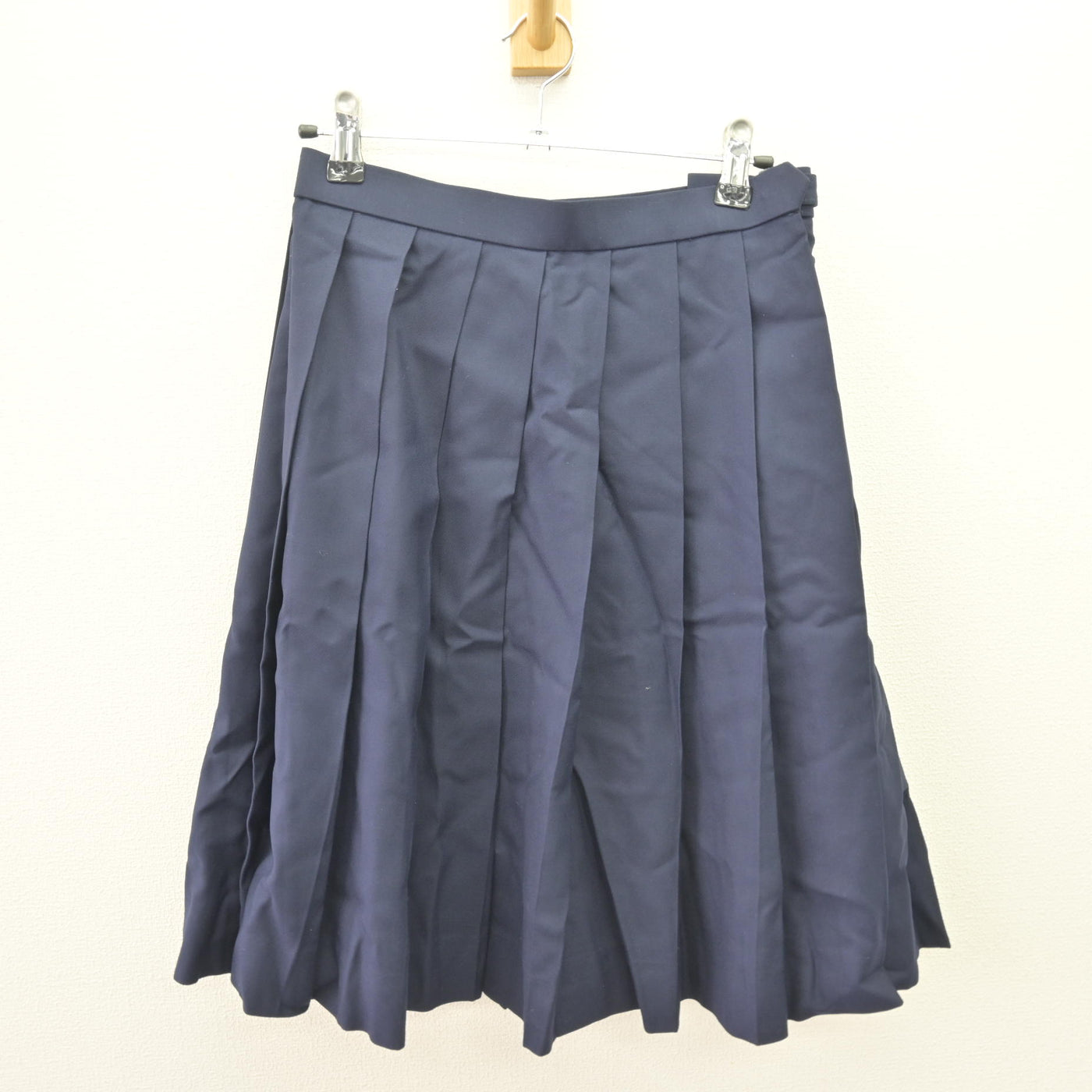 【中古】青森県 青森商業高等学校 女子制服 5点 (ブレザー・ベスト・シャツ・スカート) sf110575